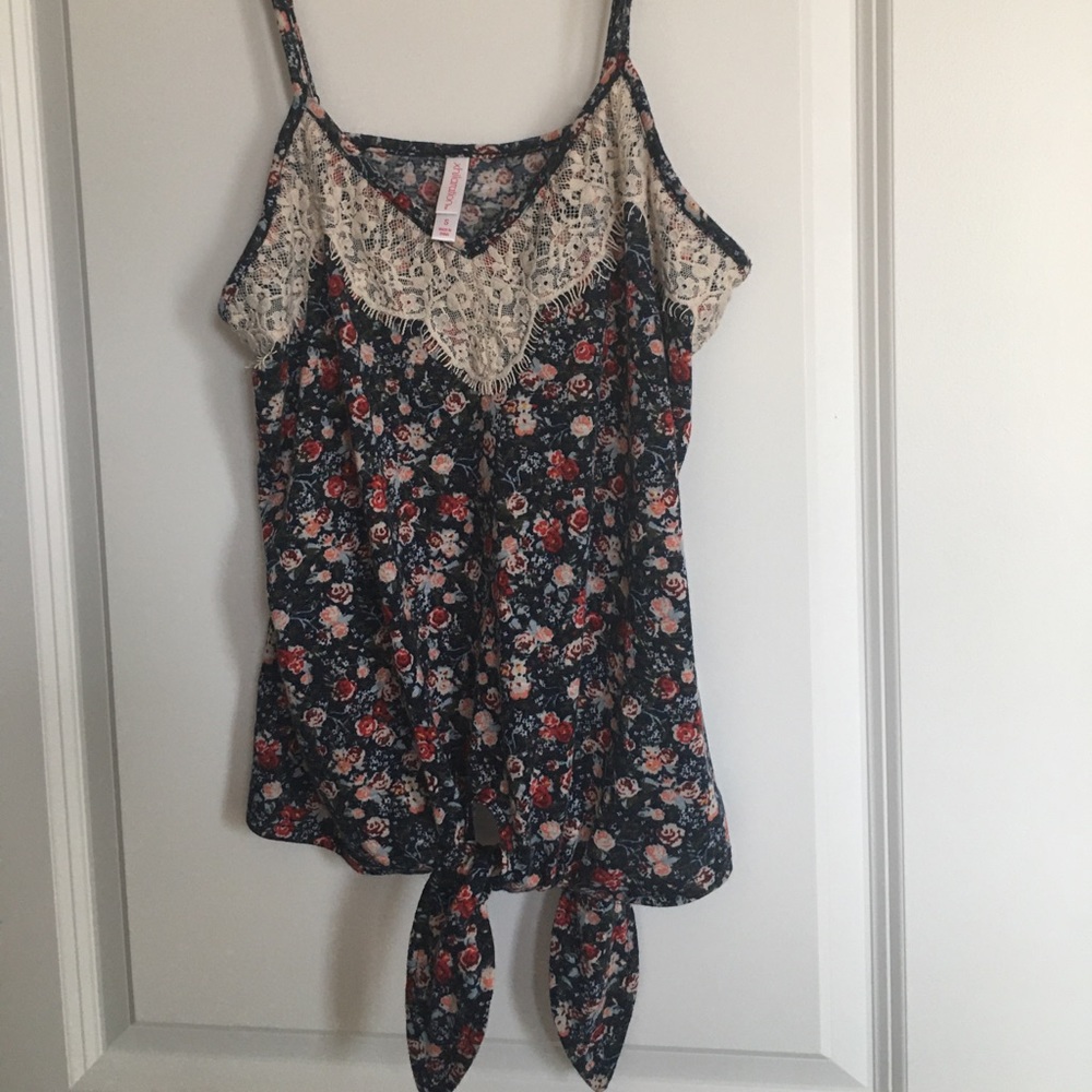 Floral top